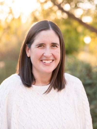 Jennifer E. Smith