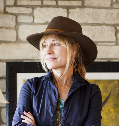 Elizabeth Crook