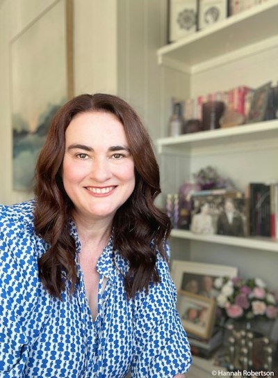 Maitland Library: Pictures of You by Emma Grey