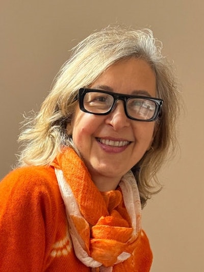 Firoozeh Dumas