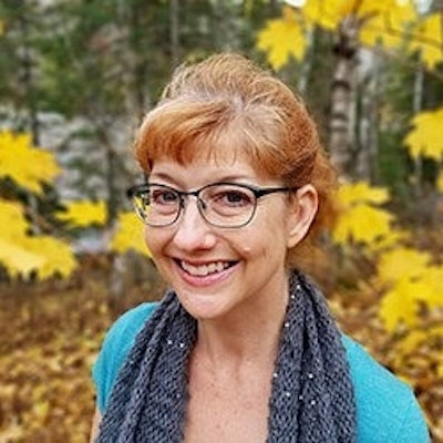 Laura Purdie Salas
