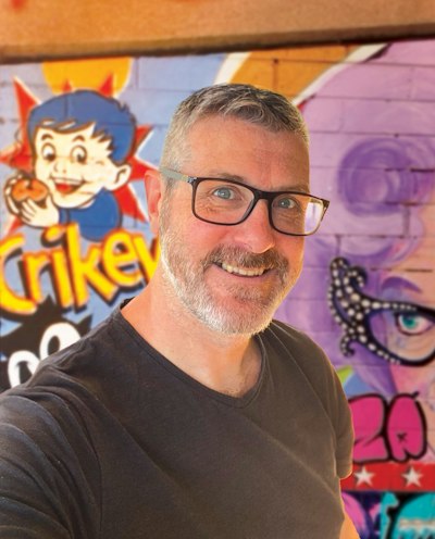 Chris Kennett
