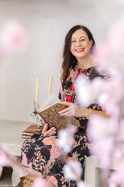 Harry Hartog Warringah Mall: Kate Forsyth on Psykhe