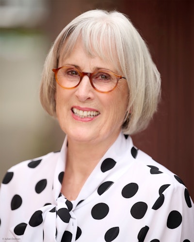 Amanda Hampson in Conversation with Rachael Johns