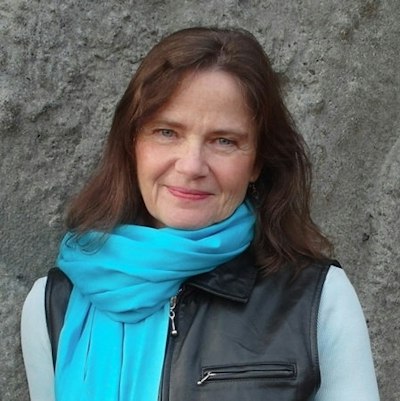 Janet Lee Carey