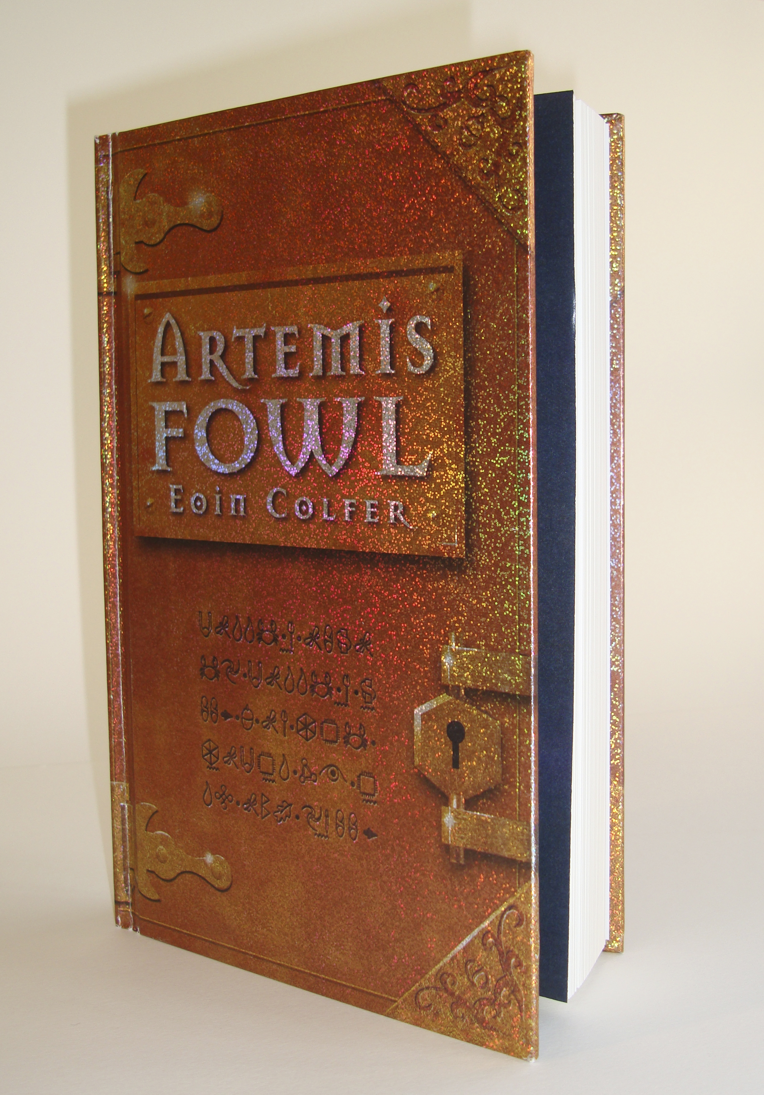 Artemis Fowl (Puffin Limited Edition) by Eoin Colfer - Penguin Books  Australia