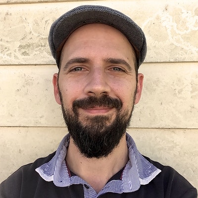 portrait photo of Peter Carnavas