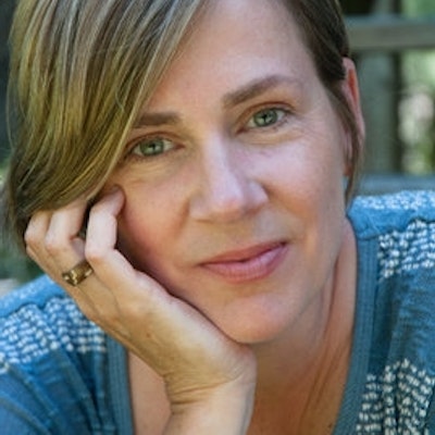 portrait photo of Deborah Noyes