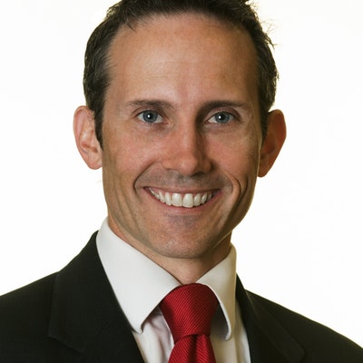 portrait photo of Andrew Leigh