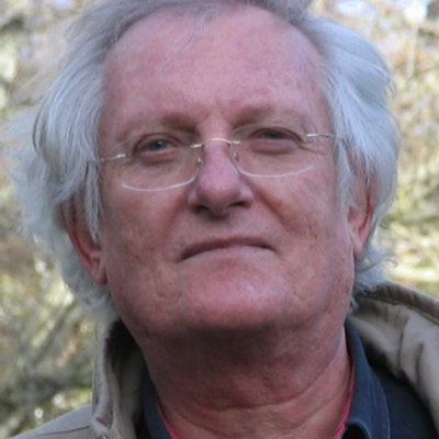 portrait photo of Peter Temple