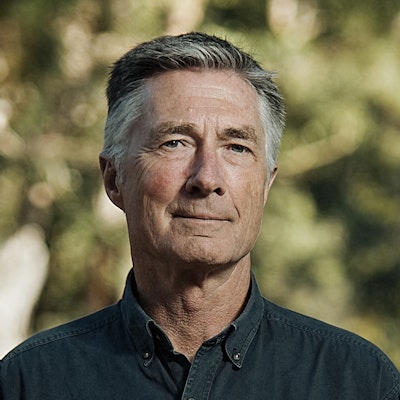 portrait photo of Garry Disher