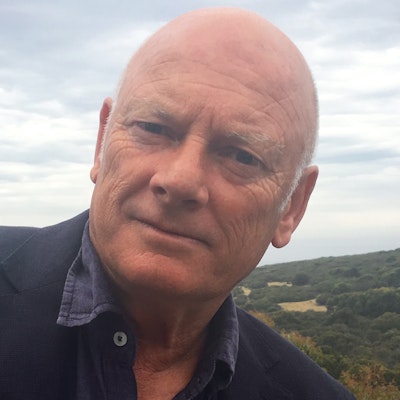 portrait photo of Lloyd Jones