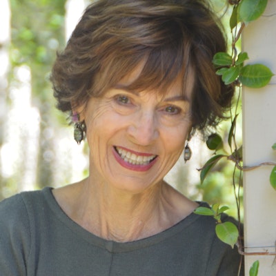 portrait photo of Suzanne McCourt