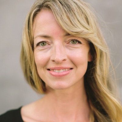 portrait photo of Heather Turgeon