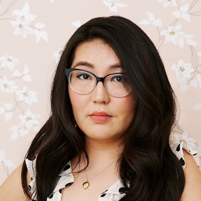portrait photo of Jenny Han