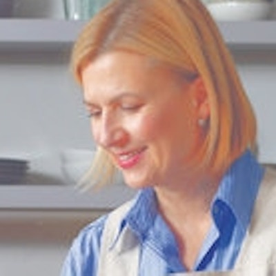 portrait photo of Anna Olson