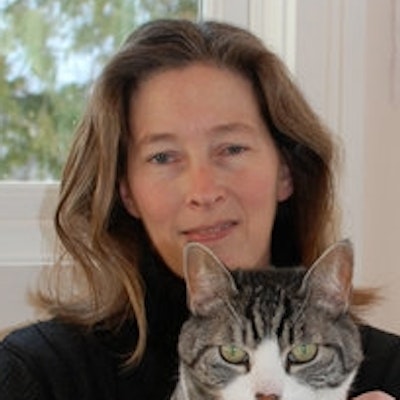 portrait photo of Laurie Cass