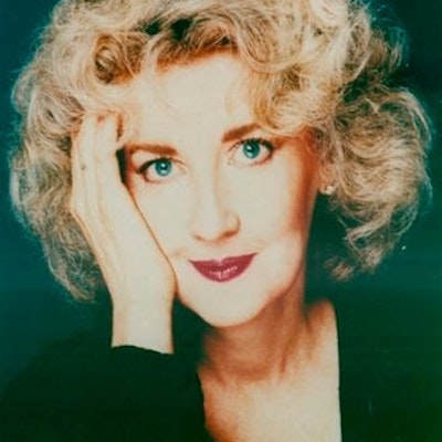 portrait photo of Cameron Julia