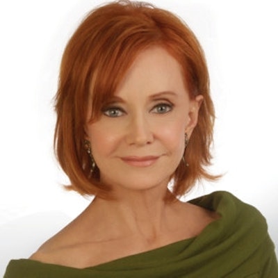 portrait photo of Swoosie Kurtz