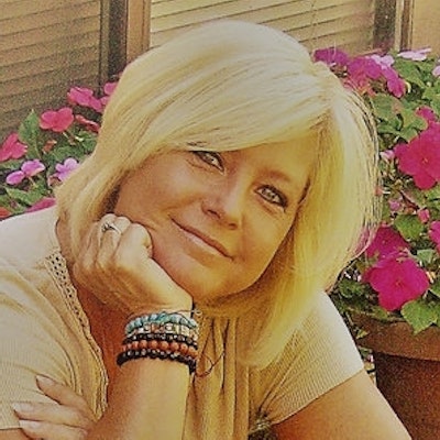 portrait photo of LuAnn McLane