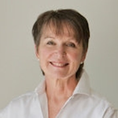 portrait photo of Lee Mackenzie