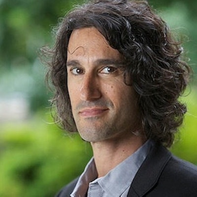 portrait photo of Agustín Fuentes