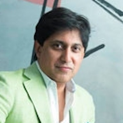 portrait photo of Srini Pillay, M.D.