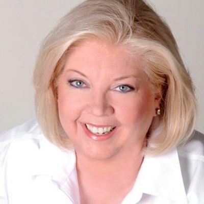 portrait photo of Nancy Martin
