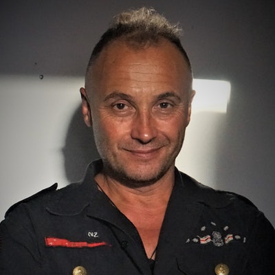 portrait photo of Michael Bennett