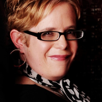 portrait photo of Mandy Baggot