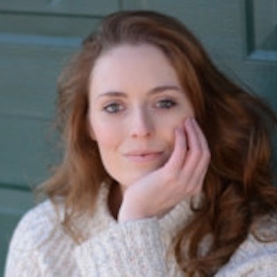 portrait photo of Jen Waite