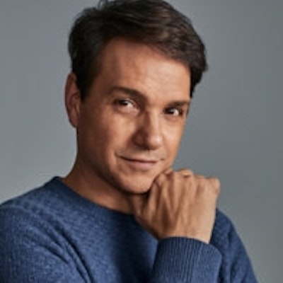 portrait photo of Ralph Macchio