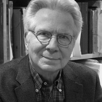 portrait photo of John Mauceri