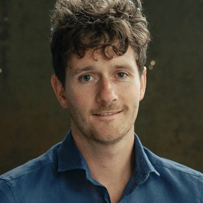 portrait photo of Robbie Arnott