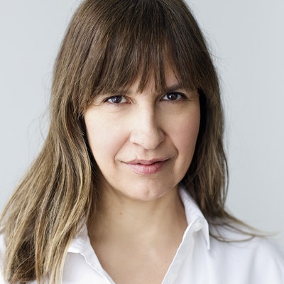portrait photo of Lisa Gabriele