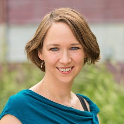 portrait photo of Anna Humphrey