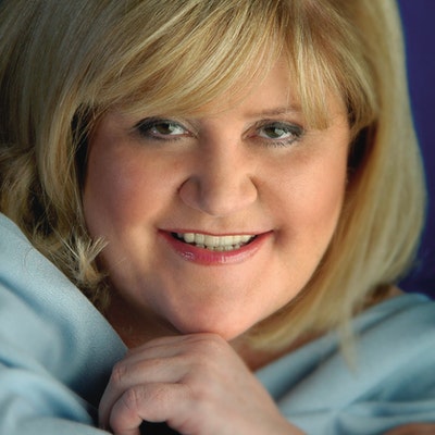 portrait photo of Gina Ford