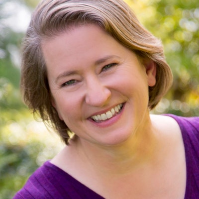 portrait photo of Rosanne Parry