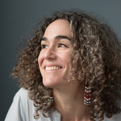 portrait photo of Sarah Leipciger