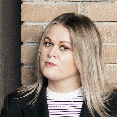 portrait photo of Elaine Feeney