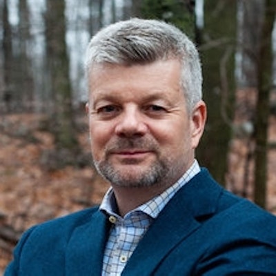 portrait photo of John Ivison