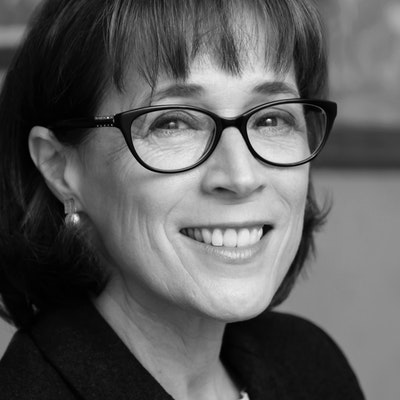 portrait photo of Anita Cleare