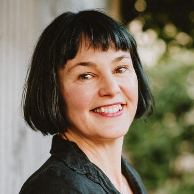 portrait photo of Karen Ginnane