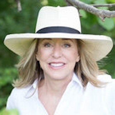 portrait photo of Kreis Beall