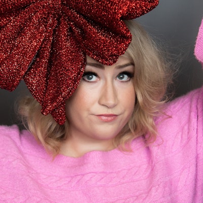 portrait photo of Rosie Waterland