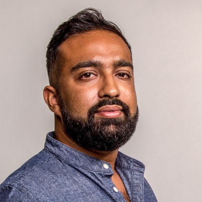 portrait photo of Osman Faruqi