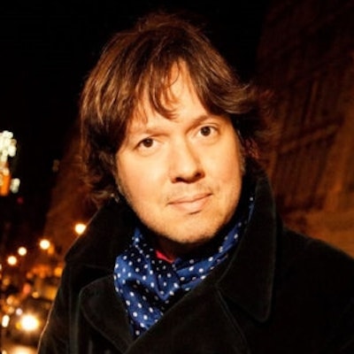 portrait photo of Dave Hill
