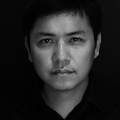 portrait photo of Wu Ming-Yi