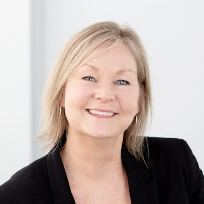 portrait photo of Julietta Henderson