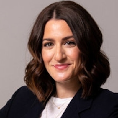 portrait photo of Meredith Fineman
